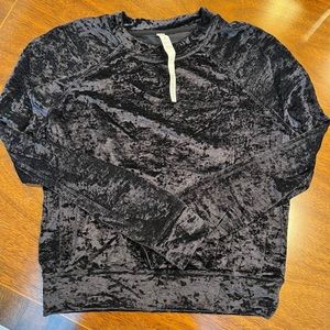 Lululemon sweatshirt